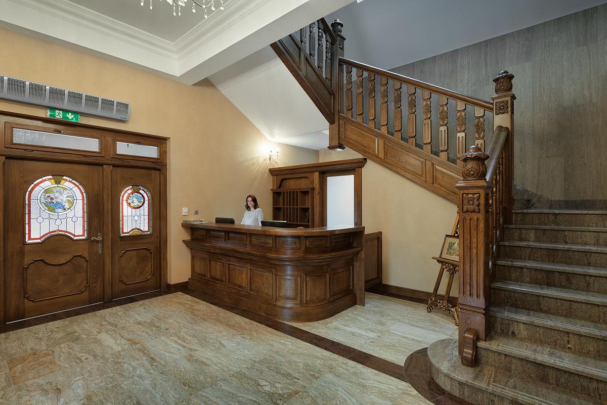 Hotel Palac Poledno Bagian luar foto